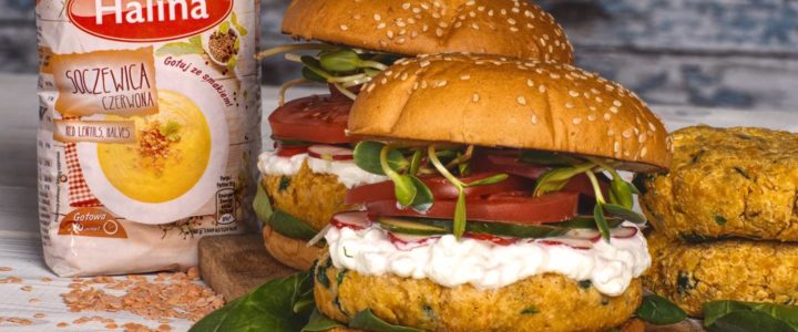 Burger wiosenny z czerwonej soczewicy Burger wiosenny z czerwonej soczewicy